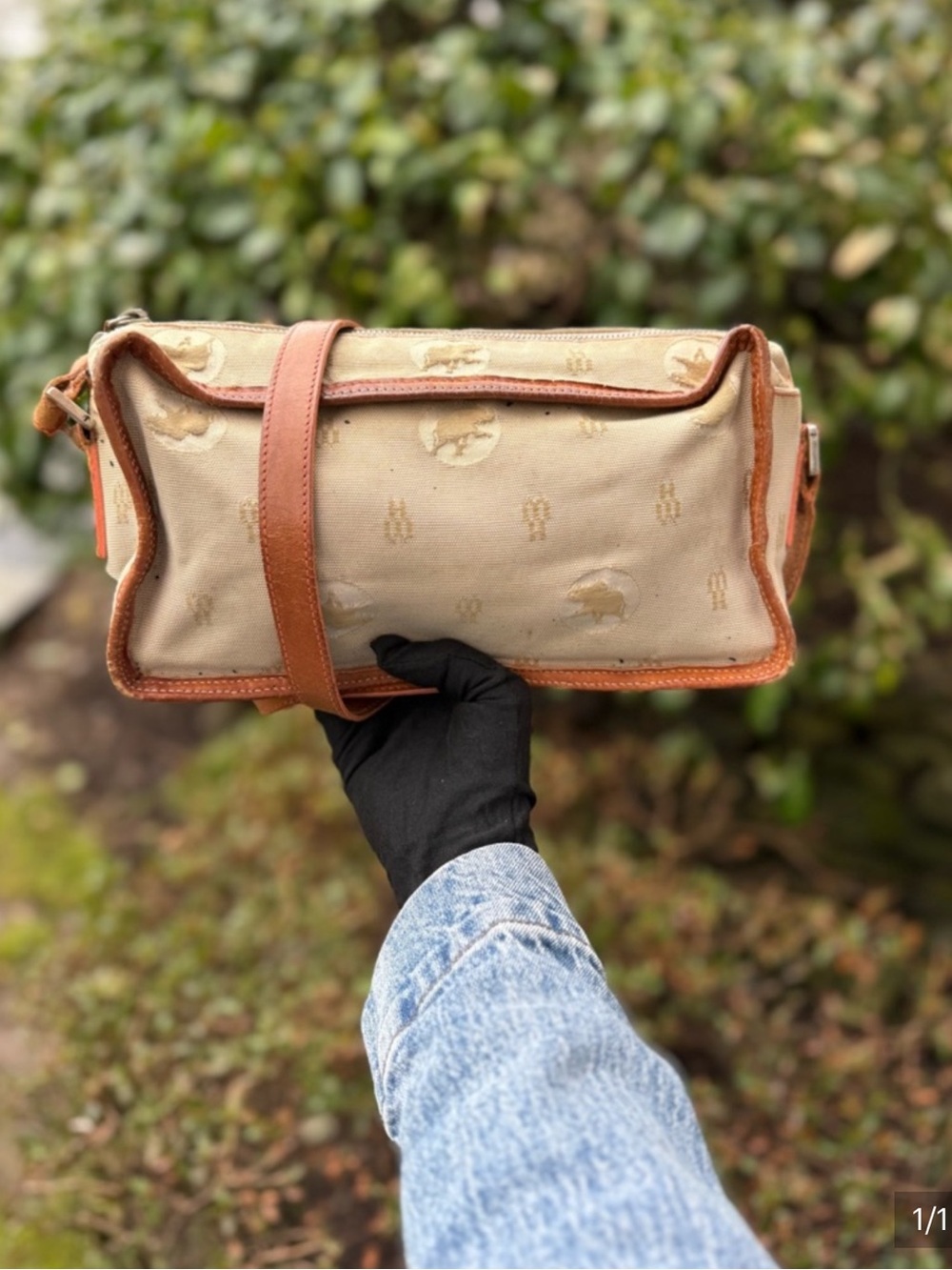 Hunting World Beige Canvas and Brown Leather Trim Bag